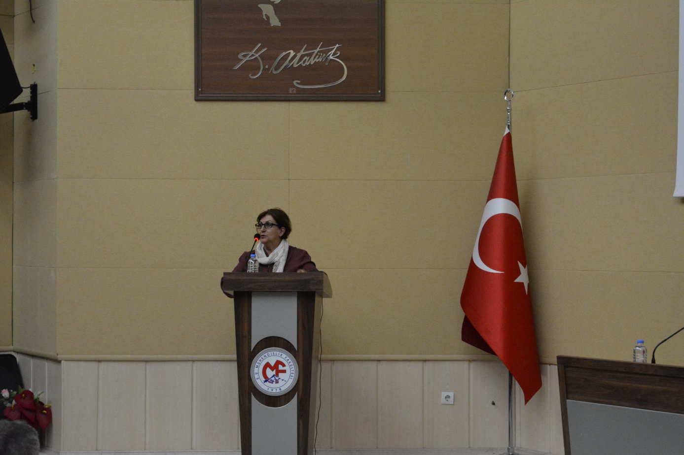Hemşirelik Bölüm Başkanı Prof. Dr. Hülya UÇAR